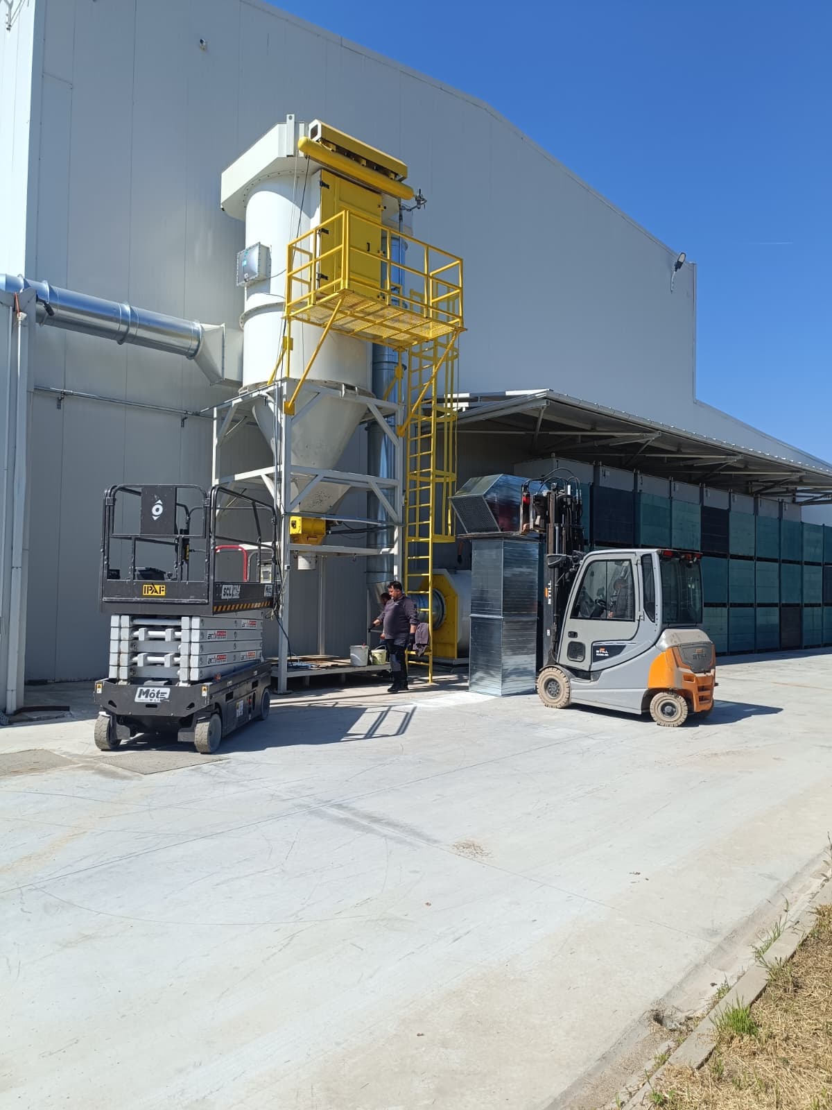 Kırsal sahada platform ile bakım çalışması